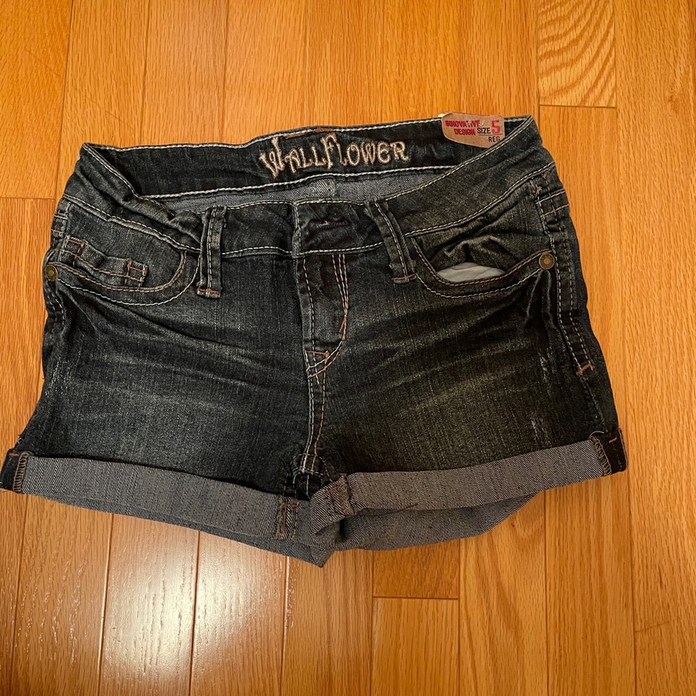 NWT dark wash denim shorts